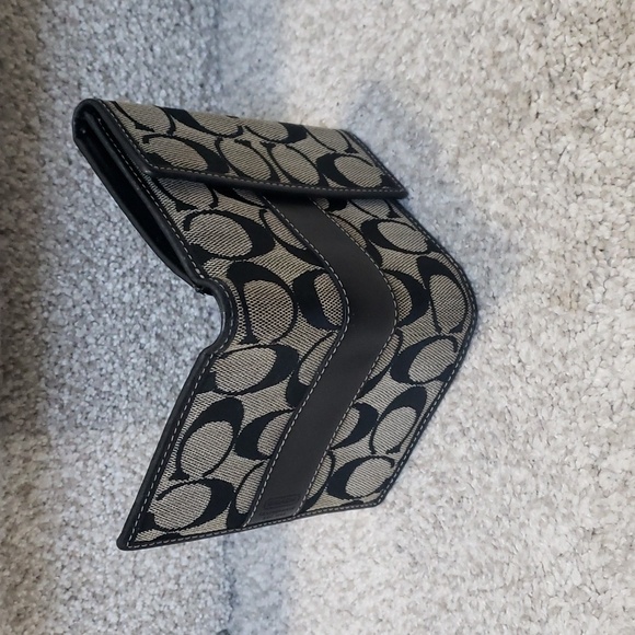 Coach monogram shoulder bag and wallet set - Picture 14 of 14